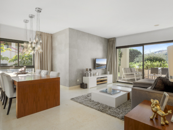 Ground Floor Apartment for Sale in Capanes del Golf, Benahavís – Luxury Gated Community