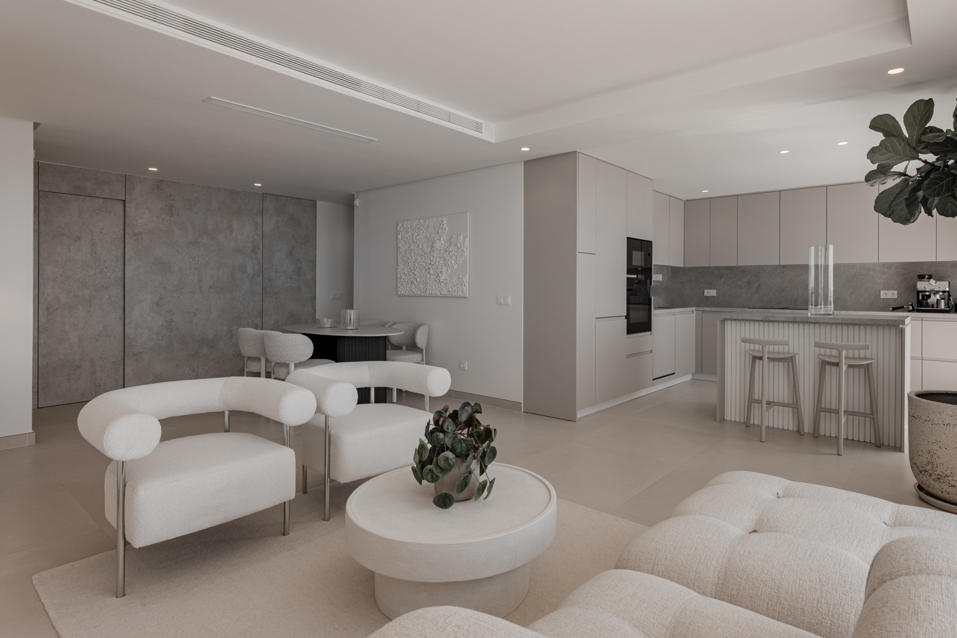 Stunning Duplex Penthouse with Private Pool and Panoramic Views in La Quinta, Benahavís
