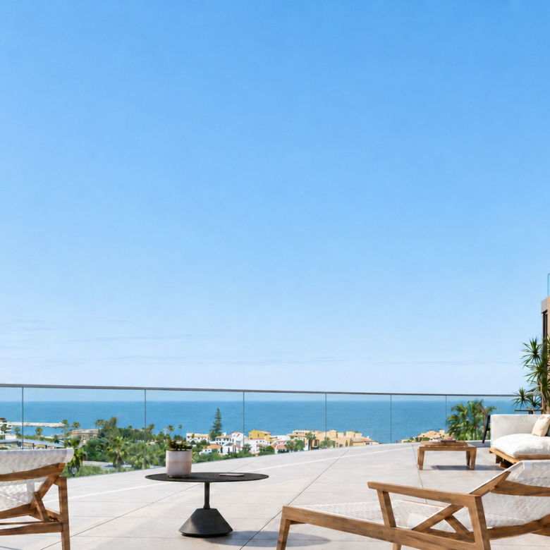 New-build penthouse with private pool and spectacular sea views in Los Hidalgos, Manilva