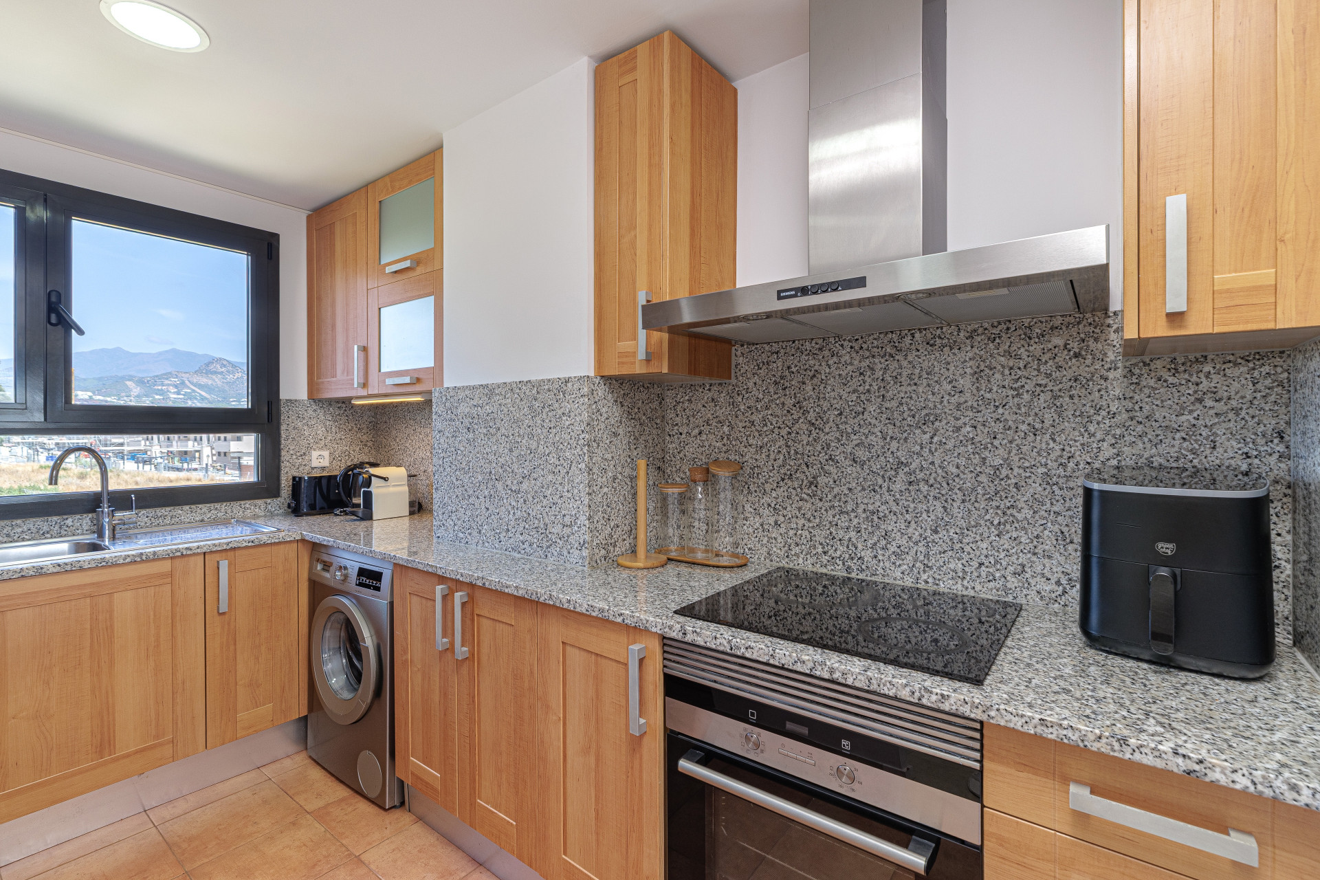 Panoramic Sea View Apartment in Sunset Golf, Estepona