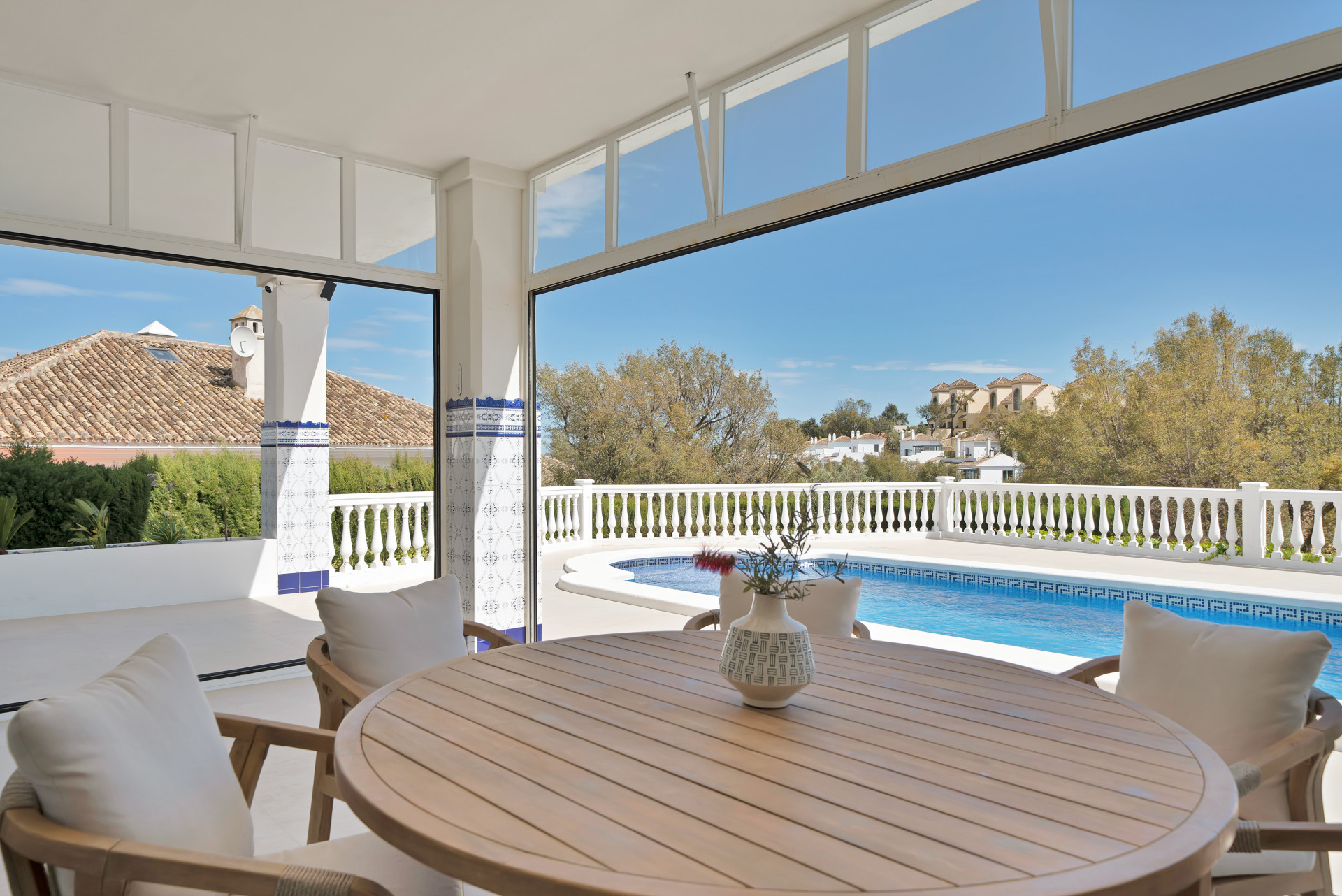 Recently Renovated semi-detached house in La Mairena surrounded by Nature!