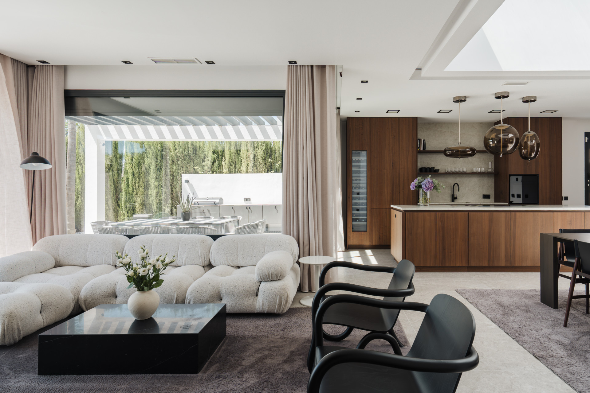 Refurbished South-Facing Villa with Sea Views
