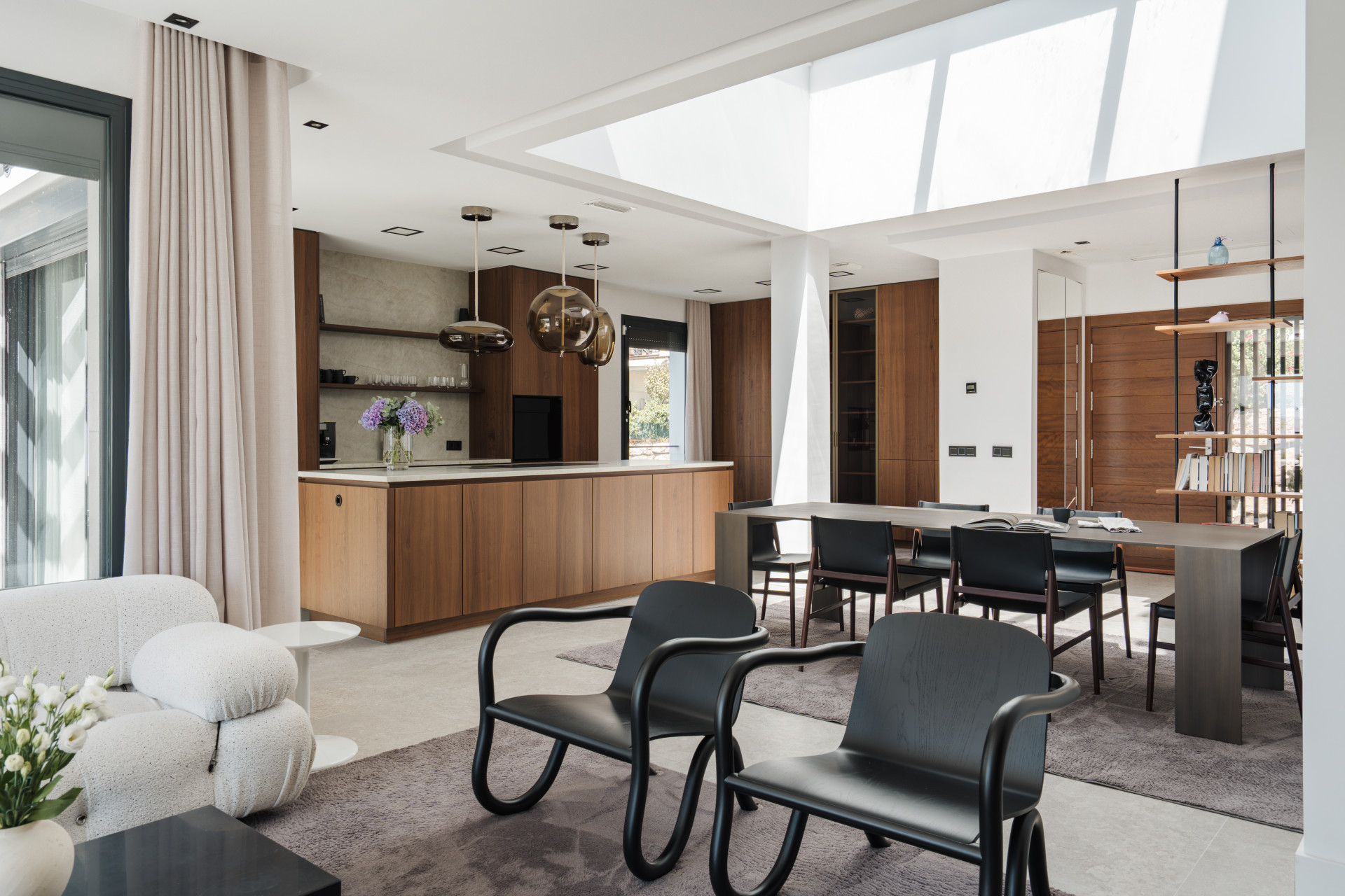 Refurbished South-Facing Villa with Sea Views
