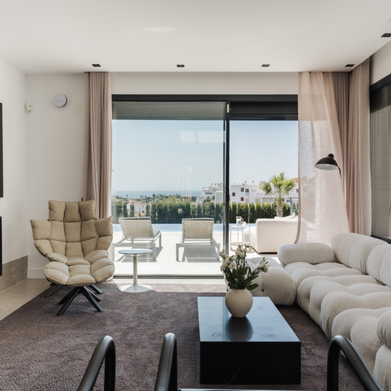 Refurbished South-Facing Villa with Sea Views