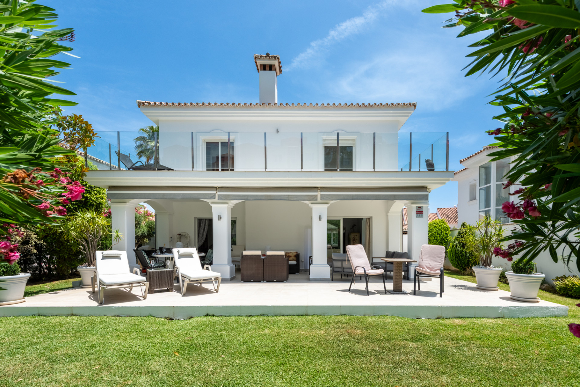 Schone Villa in einer Boutique Wohngemeinschaft in Monte Biarritz Ost Estepona