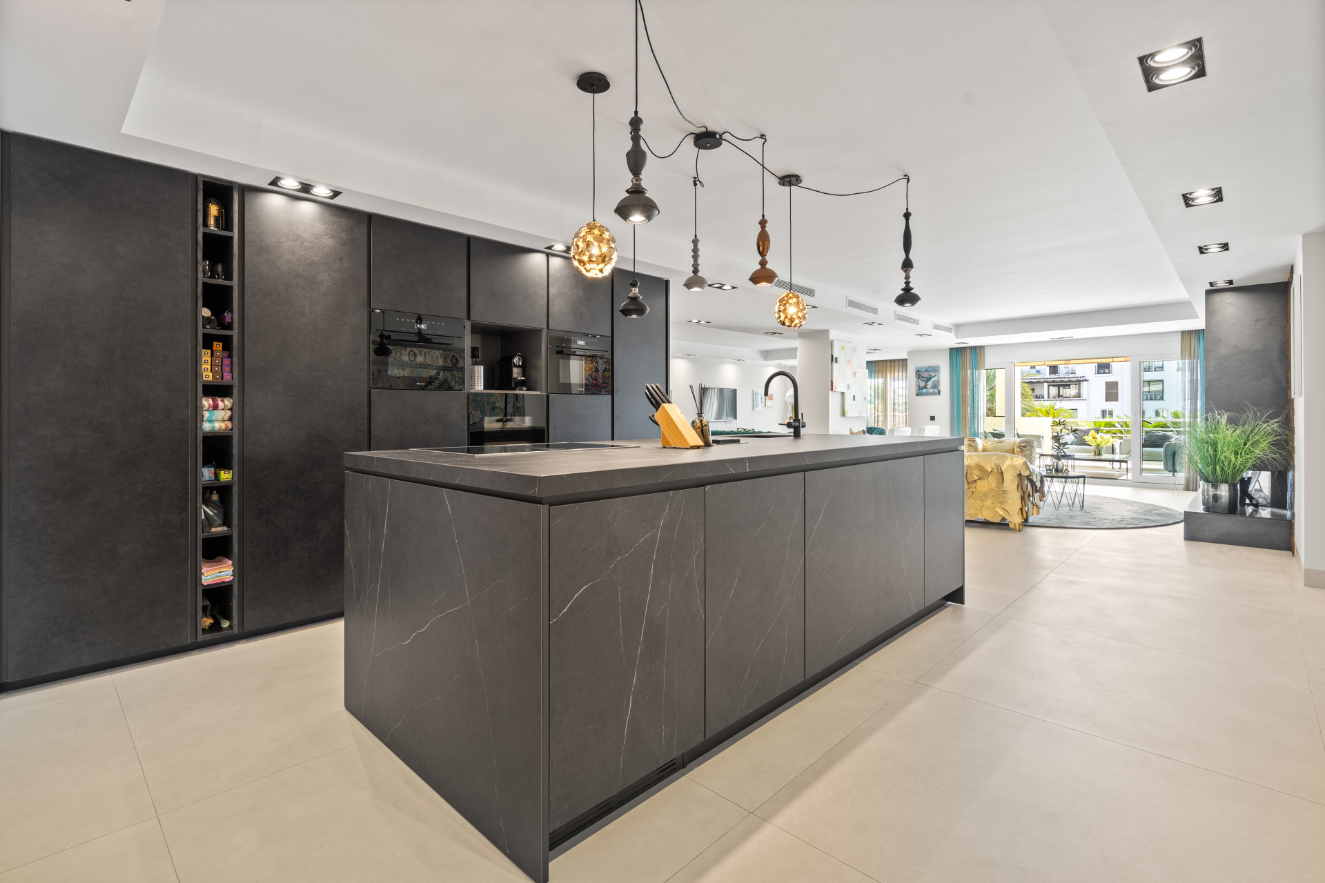 Stunning Fully Renovated 4 Bedroom Apartment in Playas del Duque – Puerto Banus