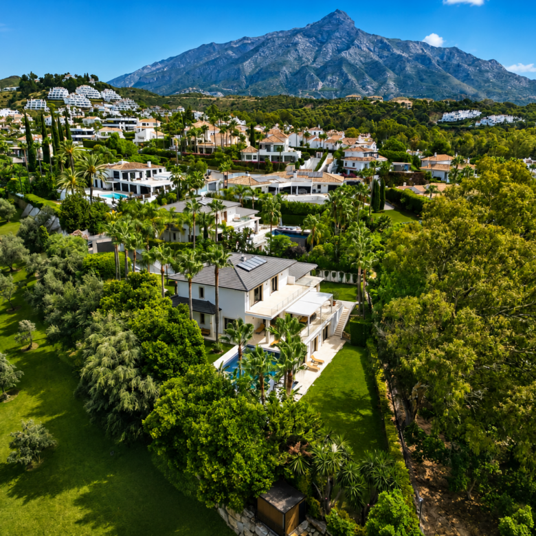 Villa Maria - An Extraordinary Frontline Golf Estate