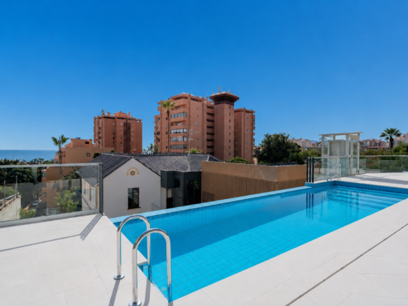 We present an exclusive studio with full bathroom, located in one of the most prestigious promotions in Malaga.