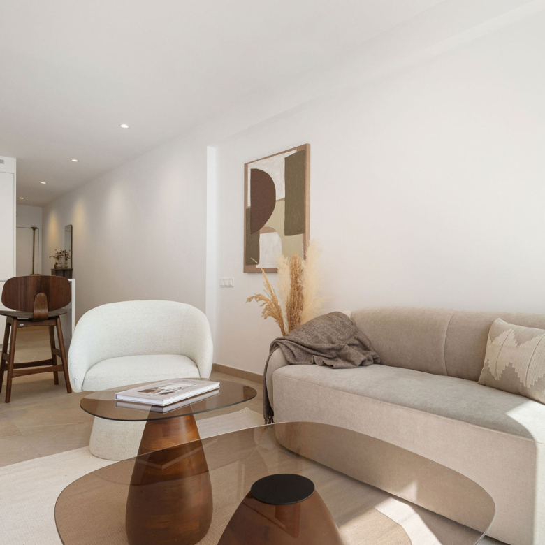 Welcome to this totally renovated 2 bedroom apartment in Málaga Centre!