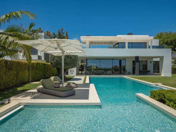 A Contemporary Villa with Sea Views on prestigious Golden Mile, Marbella