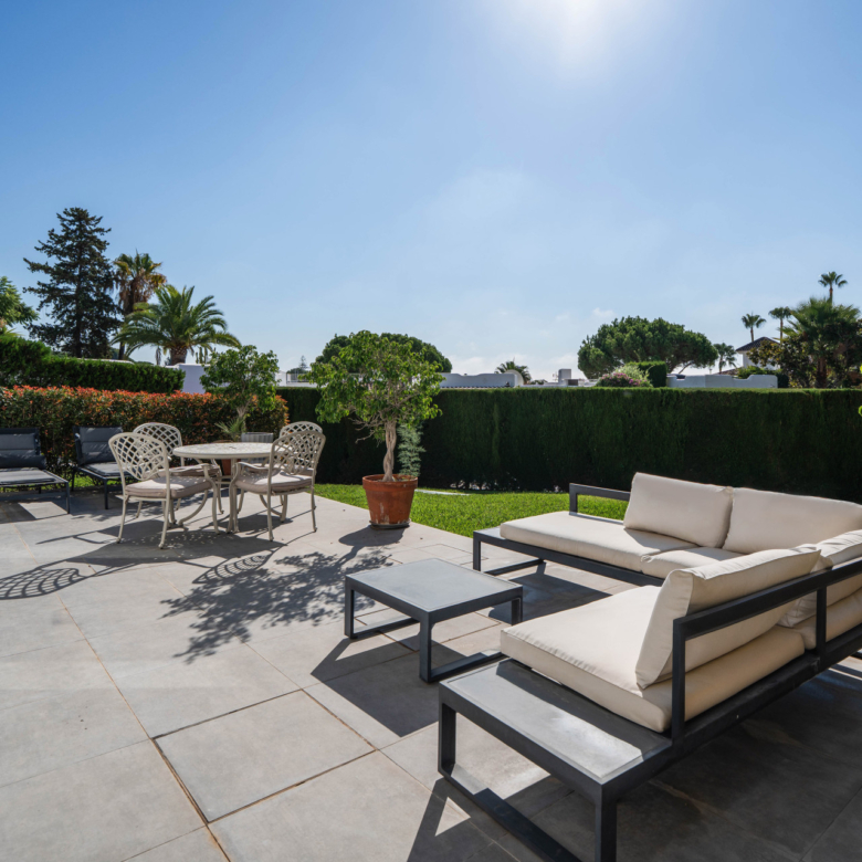 Aloha 3 - Corner Townhouse with Sea Views in an Exclusive Frontline Golf Complex, Nueva Andalucía