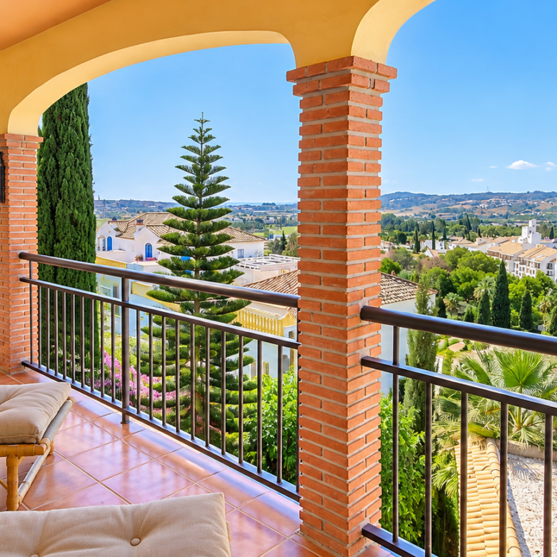 Beautiful 2-Bedroom Apartment in Mijas Golf – Southwest-Facing Terrace with Stunning Golf Views