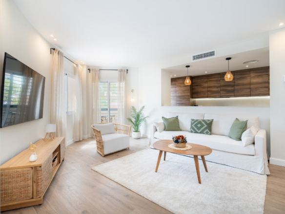 Beautiful Renovated Apartment in Estepona