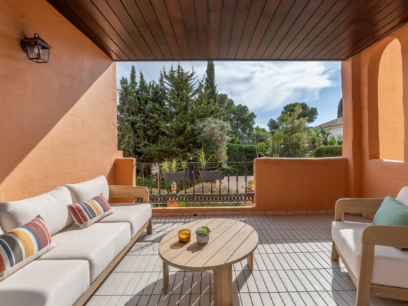 Beautiful Renovated Apartment near the Beach – Estepona