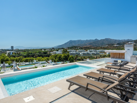 Brand-New 2-Bedroom Penthouse with Private Rooftop Pool in Soul Marbella