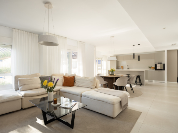Bright and spacious penthouse duplex in San Pedro