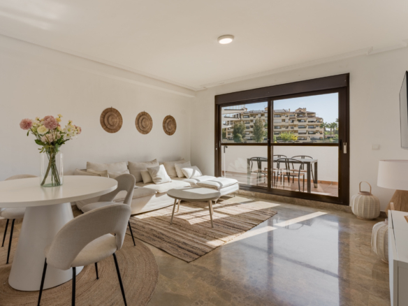 Duplex Penthouse in Golf Hills, Selwo, Estepona