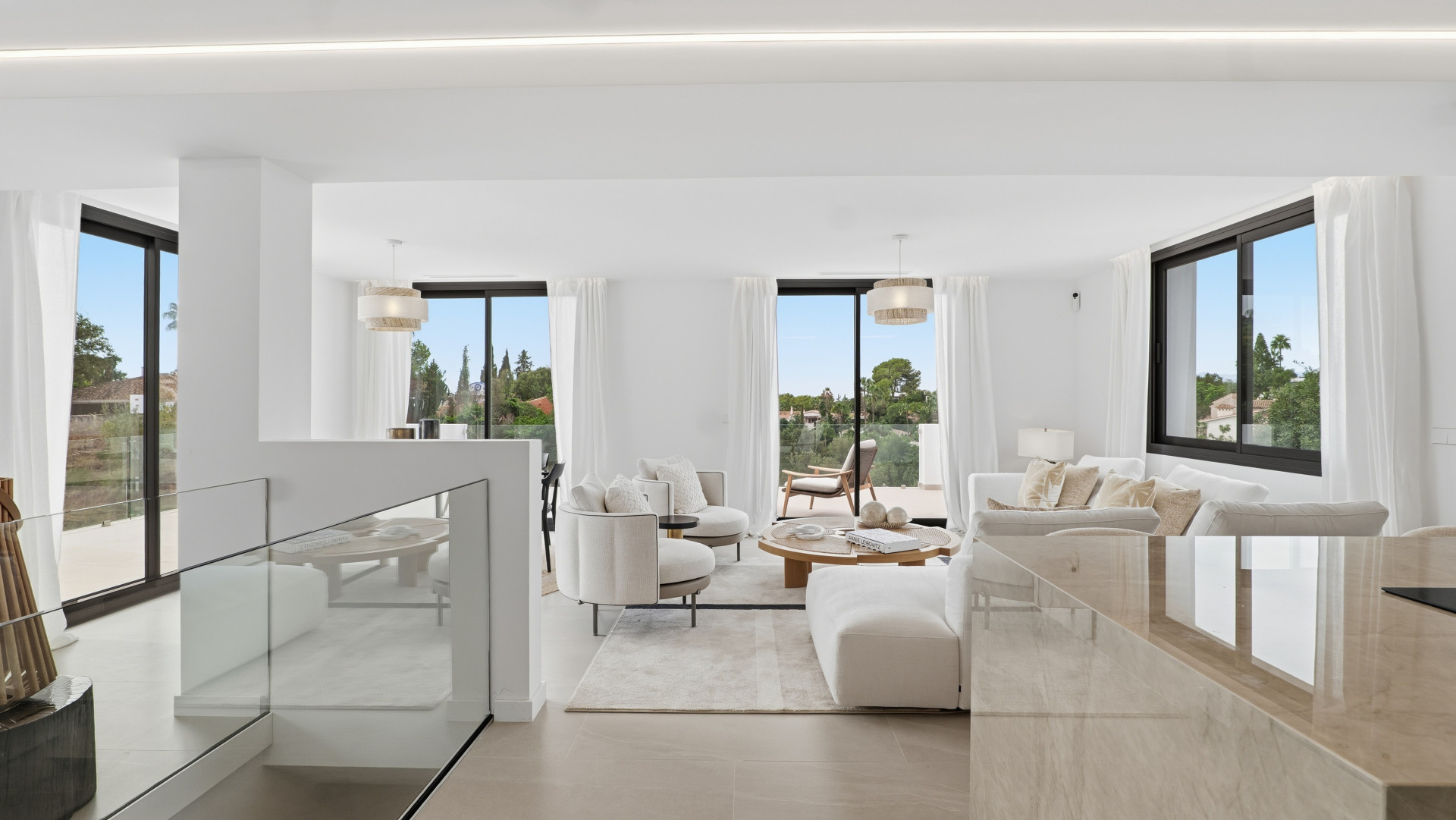 Elegant Contemporary Villa with Sea Views in El Rosario, Marbella