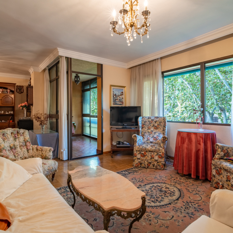 Exclusive Property with Unlimited Potential in the Most Coveted Area of El Limonar, Málaga