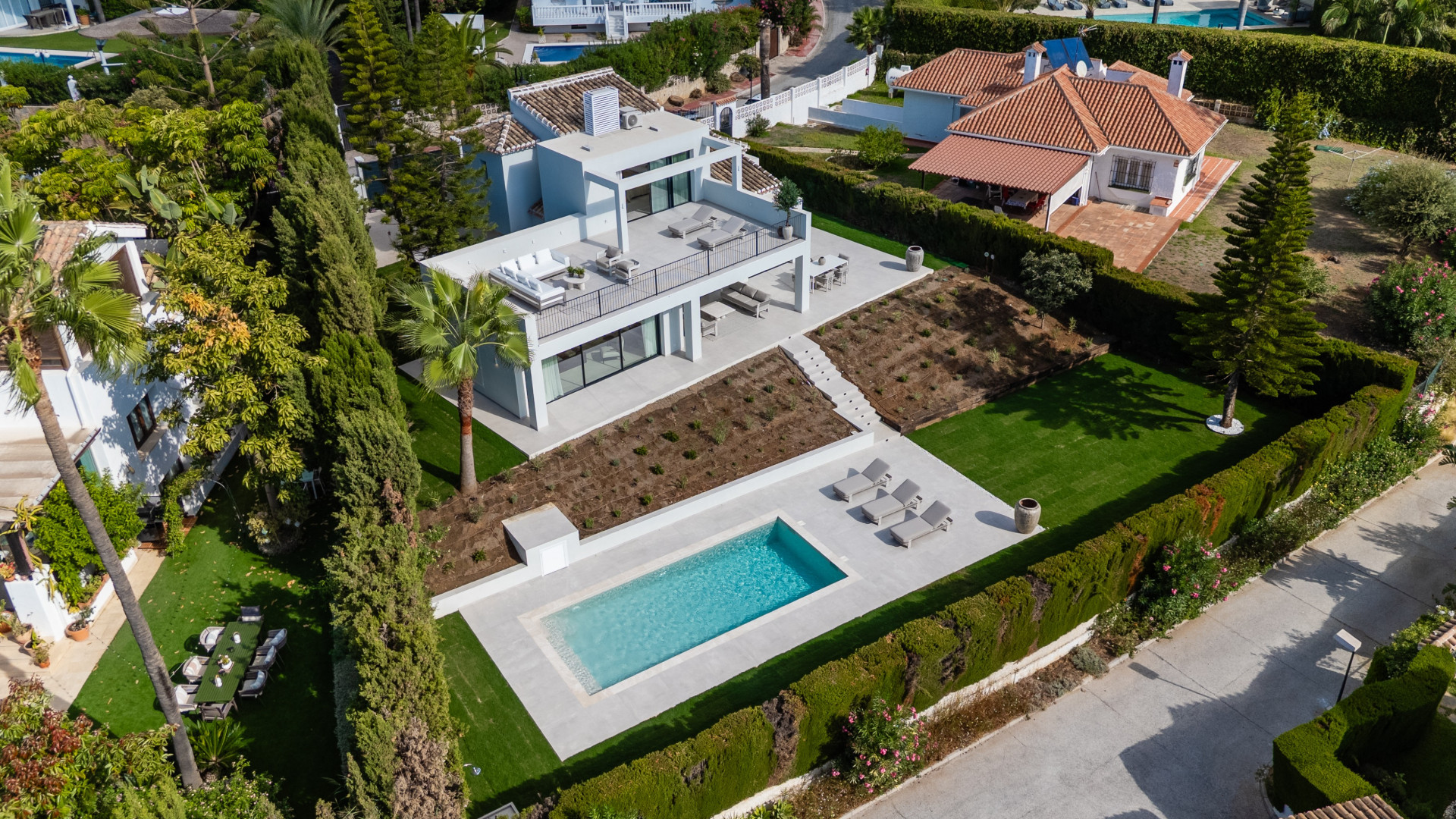 Fully Renovated Mediterranean Villa with Sea Views in Elviria Marbella East