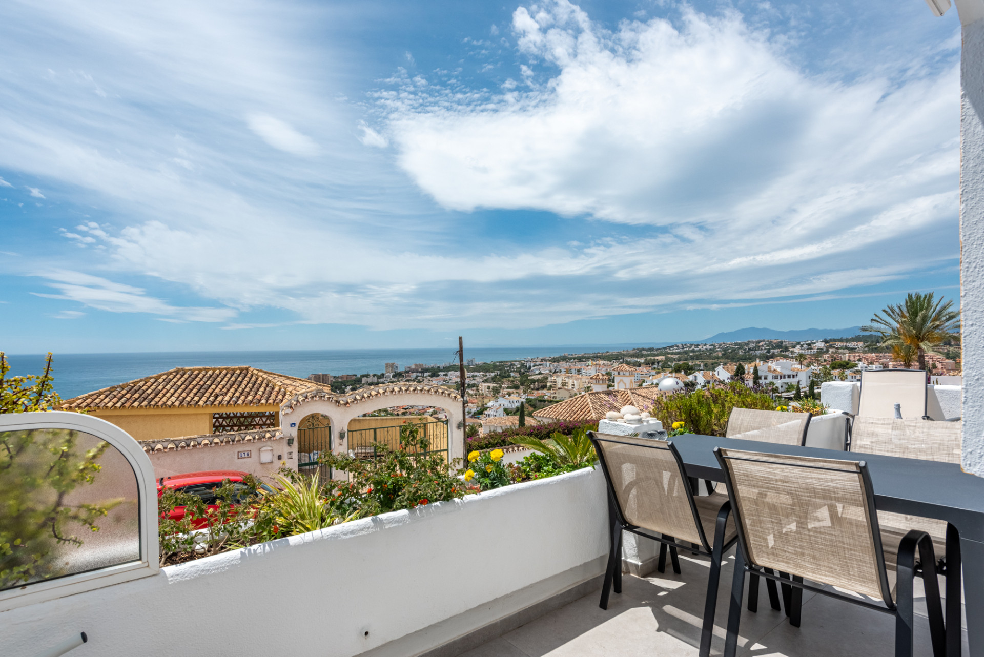 Gorgeous 2 Bedroom Apartment with Stunning Sea Views in Riviera del Sol