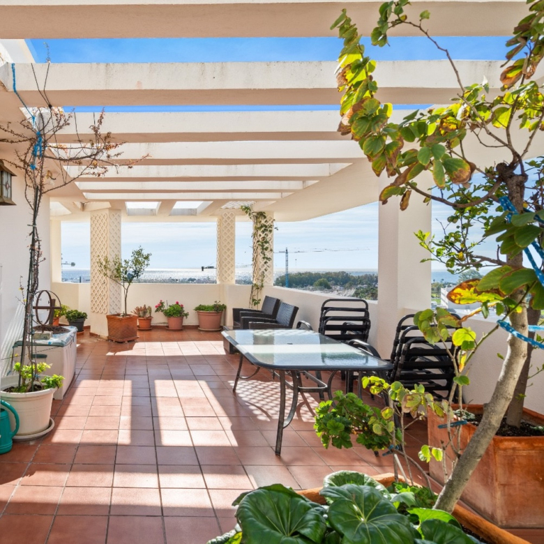 Investment Opportunity & Refurbishment Project | Duplex Penthouse with Panoramic Sea Views