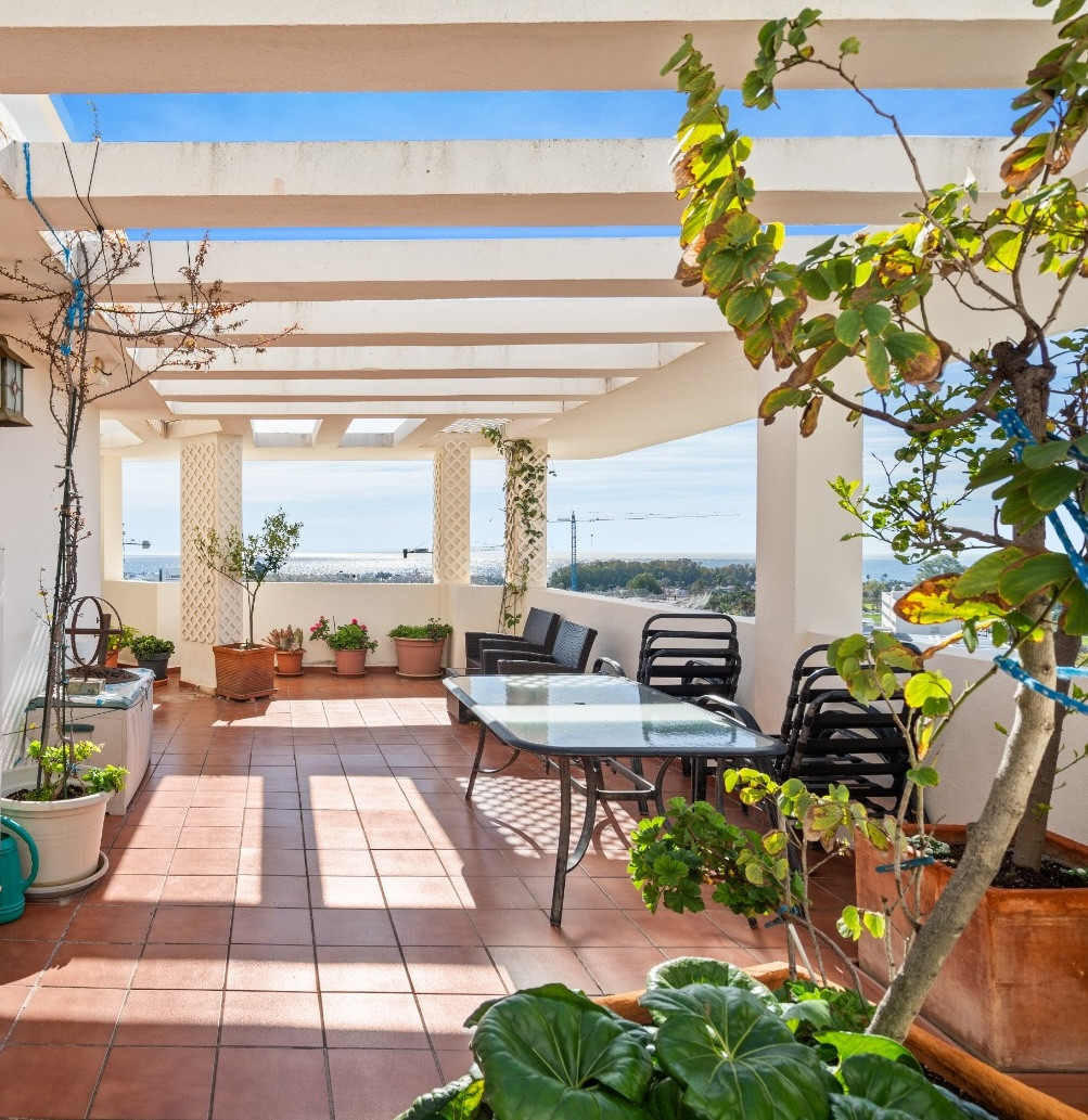Investment Opportunity amp Refurbishment Project Duplex Penthouse with Panoramic Sea Views