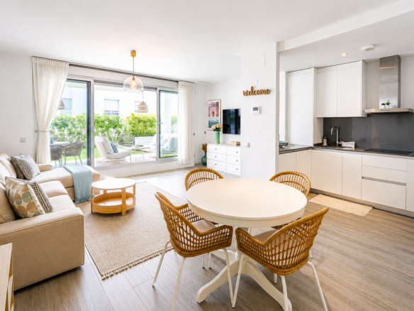 Long-Term Rental in Le Mirage, Cancelada – Modern 2-Bedroom Apartment with Private Garden