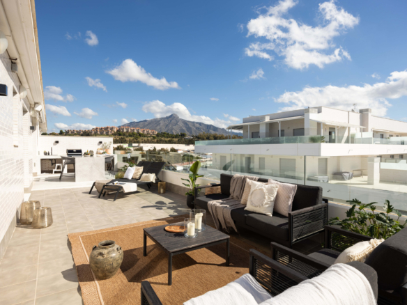 Luxury Penthouse in La Campana, Nueva Andalucía