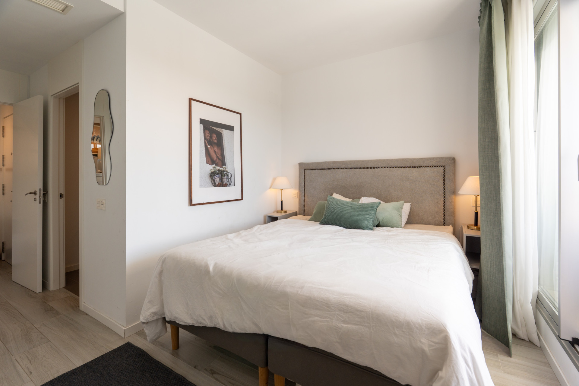 Modern 3-Bedroom Apartment in Oceana Views, Cancelada