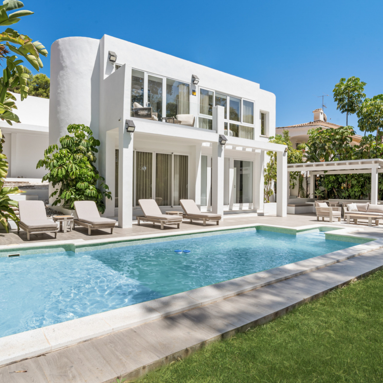 Modern Turnkey Villa in Nueva Andalucía | Marbella