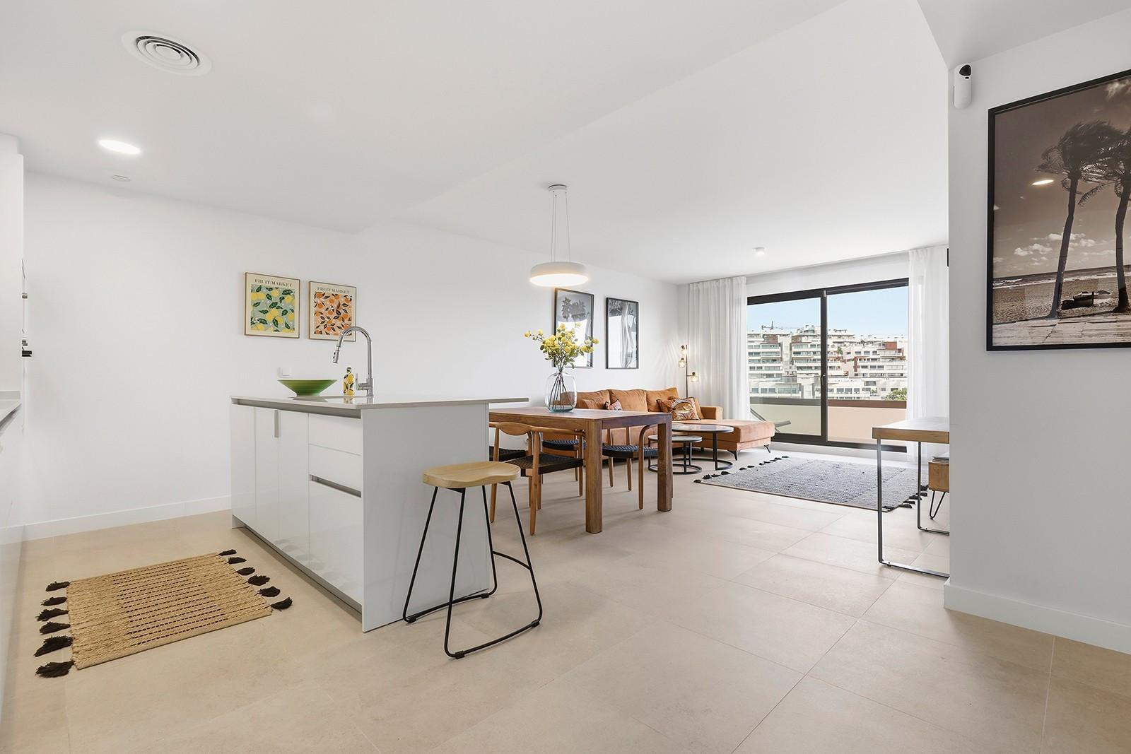 Modern Two Bedroom Apartment in Las Mesas Estepona