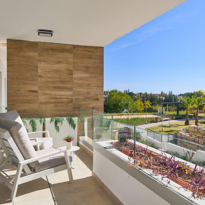 New project in a privileged location right next to Marbella - Fully Furnished - 2 Garage Spaces