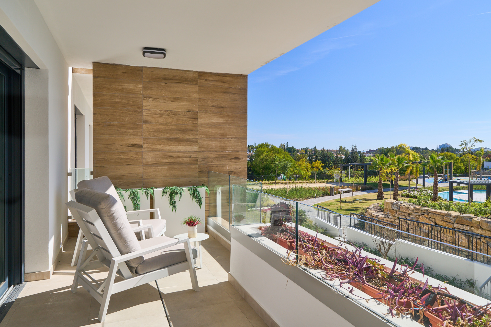 New project in a privileged location right next to Marbella - Fully Furnished - 2 Garage Spaces