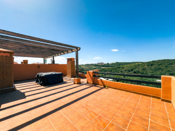 PENTHOUSE WITH LARGE TERRACE, SOLARIUM, AND OPEN VIEWS INCLUDING SIDE SEA VIEWS!