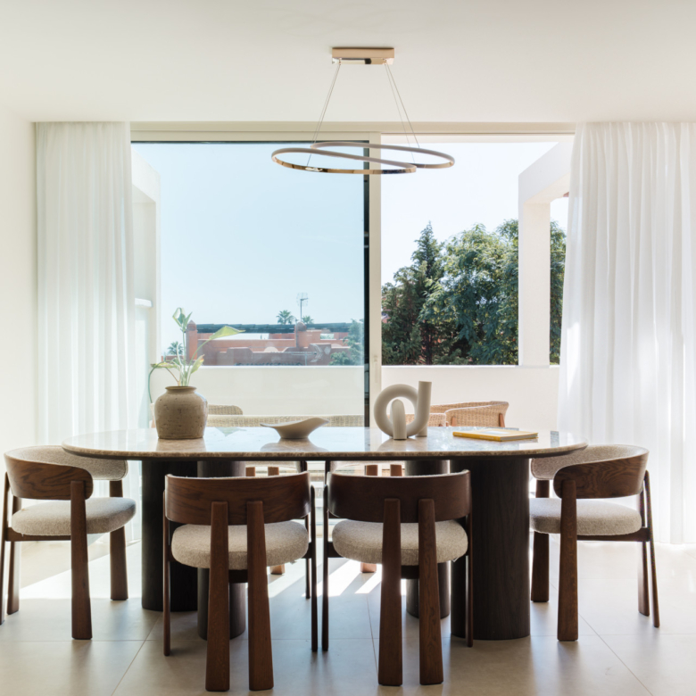 Palacetes 7 - Beautifully renovated three-bedroom apartment in La Cerquilla with Sea views.