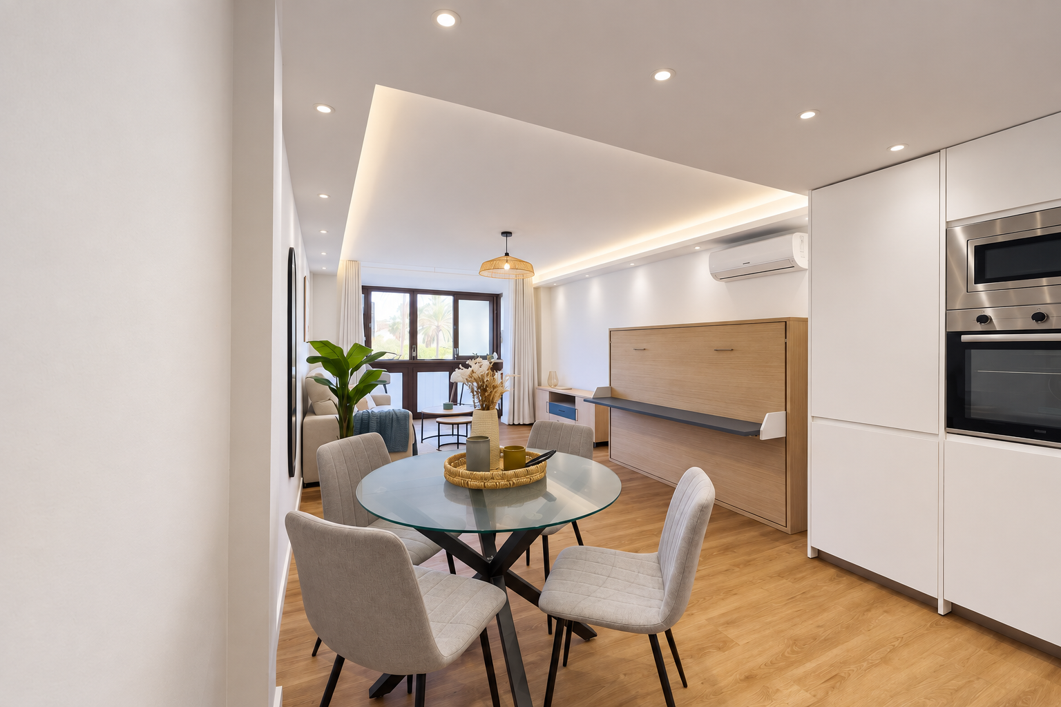 REFORMED STUDIO WITH TOURIST LICENCE – JUST 2 MINUTES FROM THE BEACH!