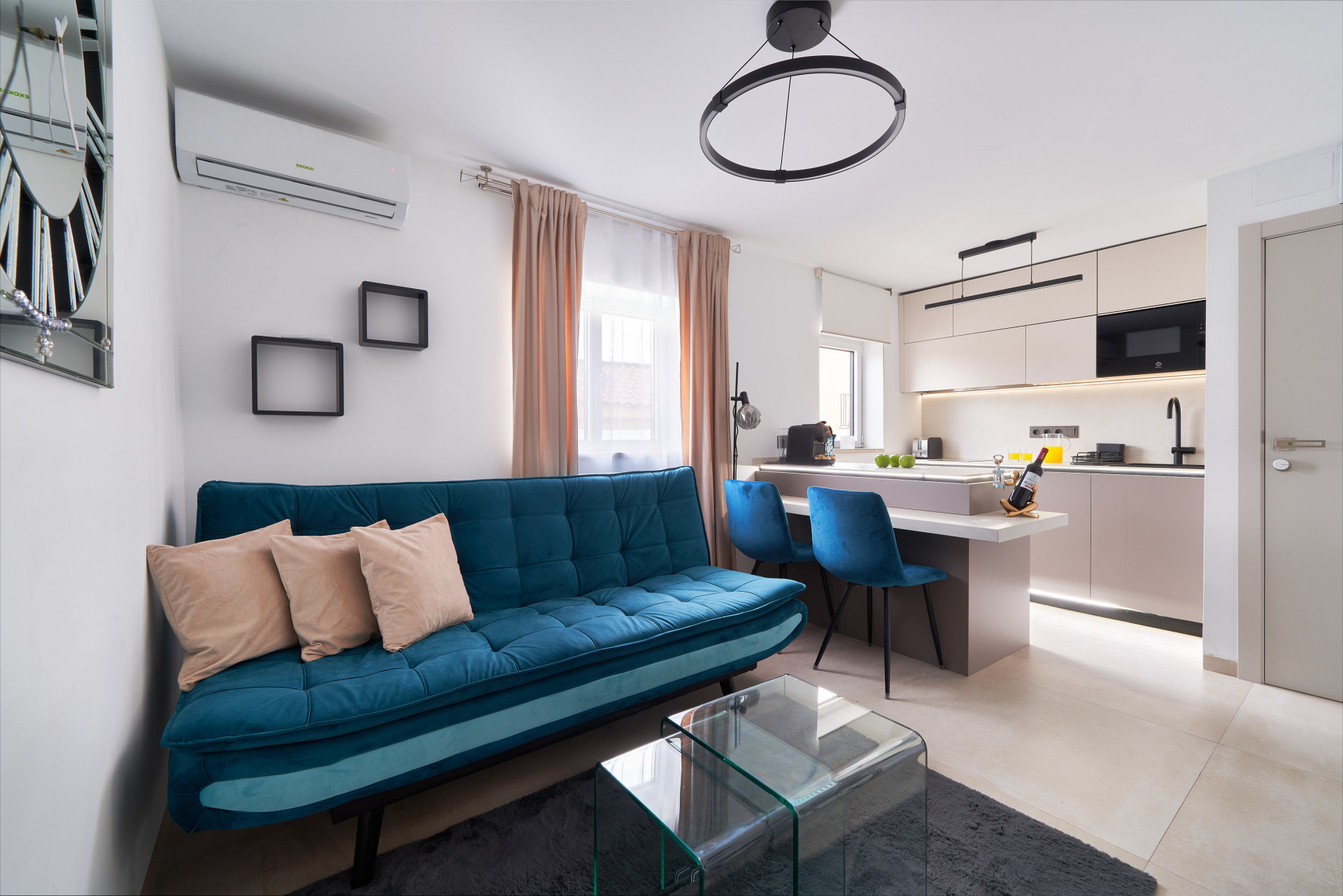 Renovated 2-Bedroom Apartment in the Heart of Marbella – Tourist Licence Included