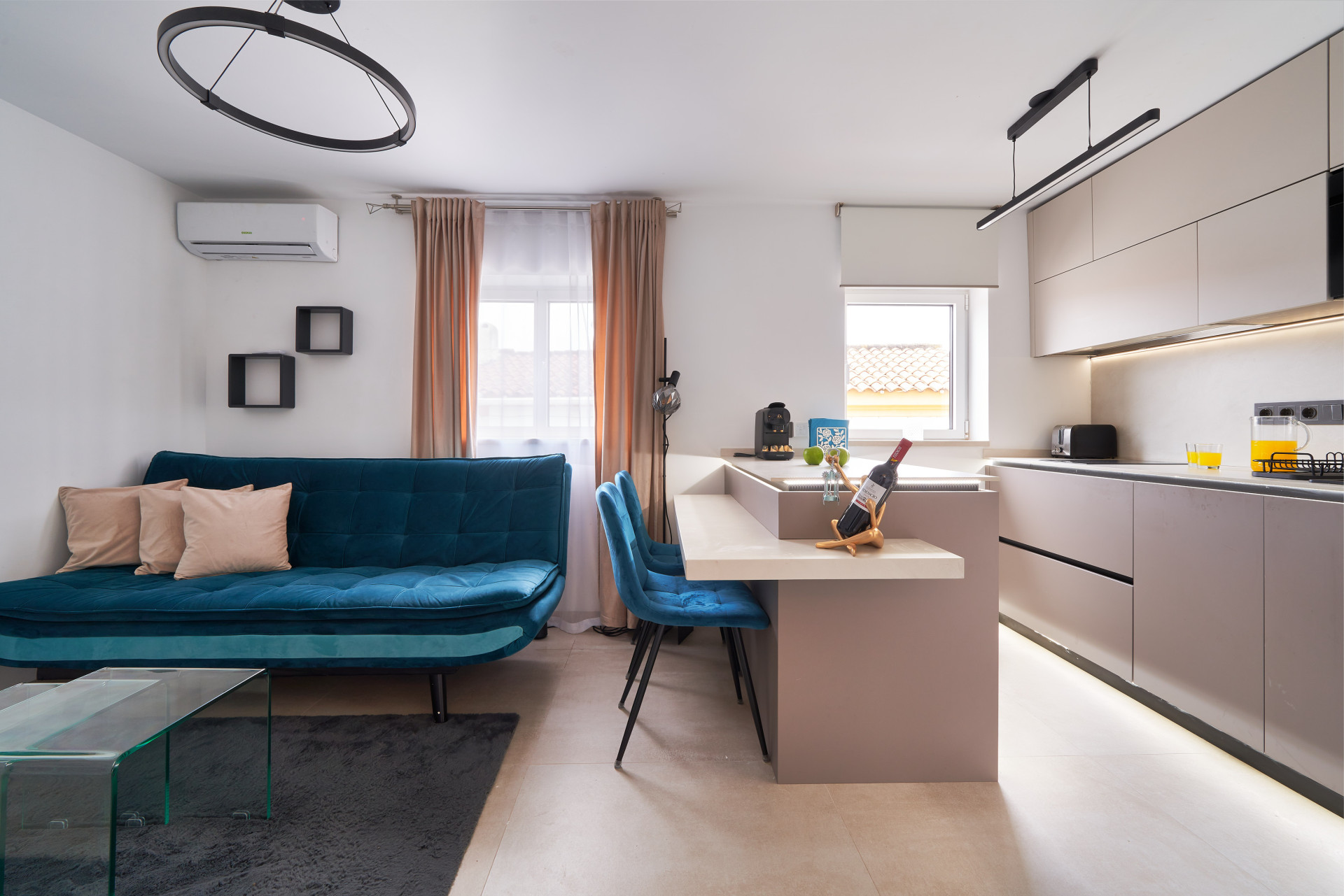 Renovated 2-Bedroom Apartment in the Heart of Marbella – Tourist Licence Included