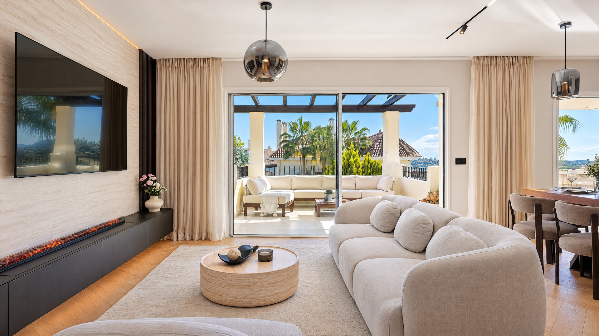 Renovated Duplex Penthouse with Sea Golf and Mountain Views in Nueva Andalucia
