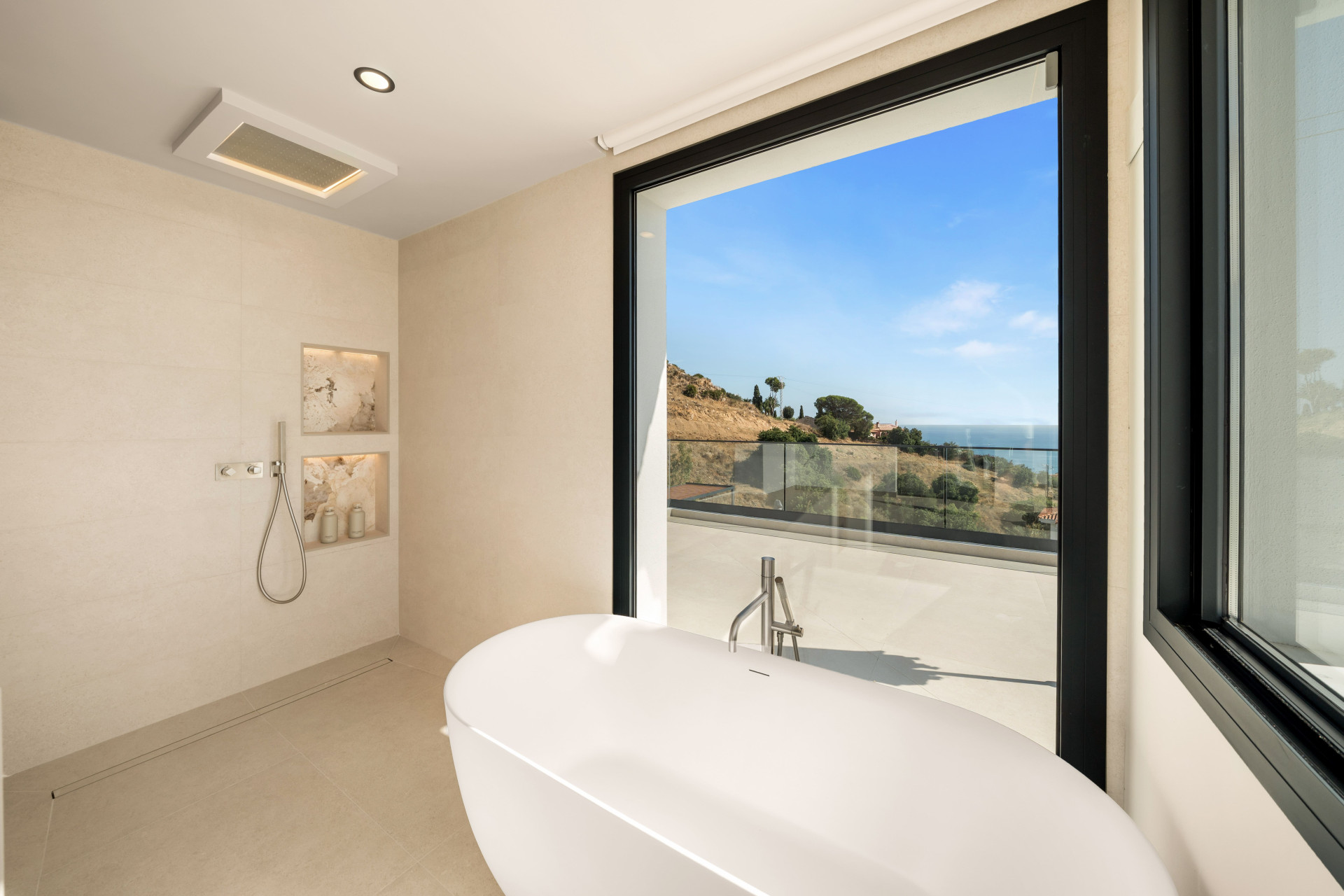 Renovated Villa with 180° Panoramic Sea Views in La Capellanía