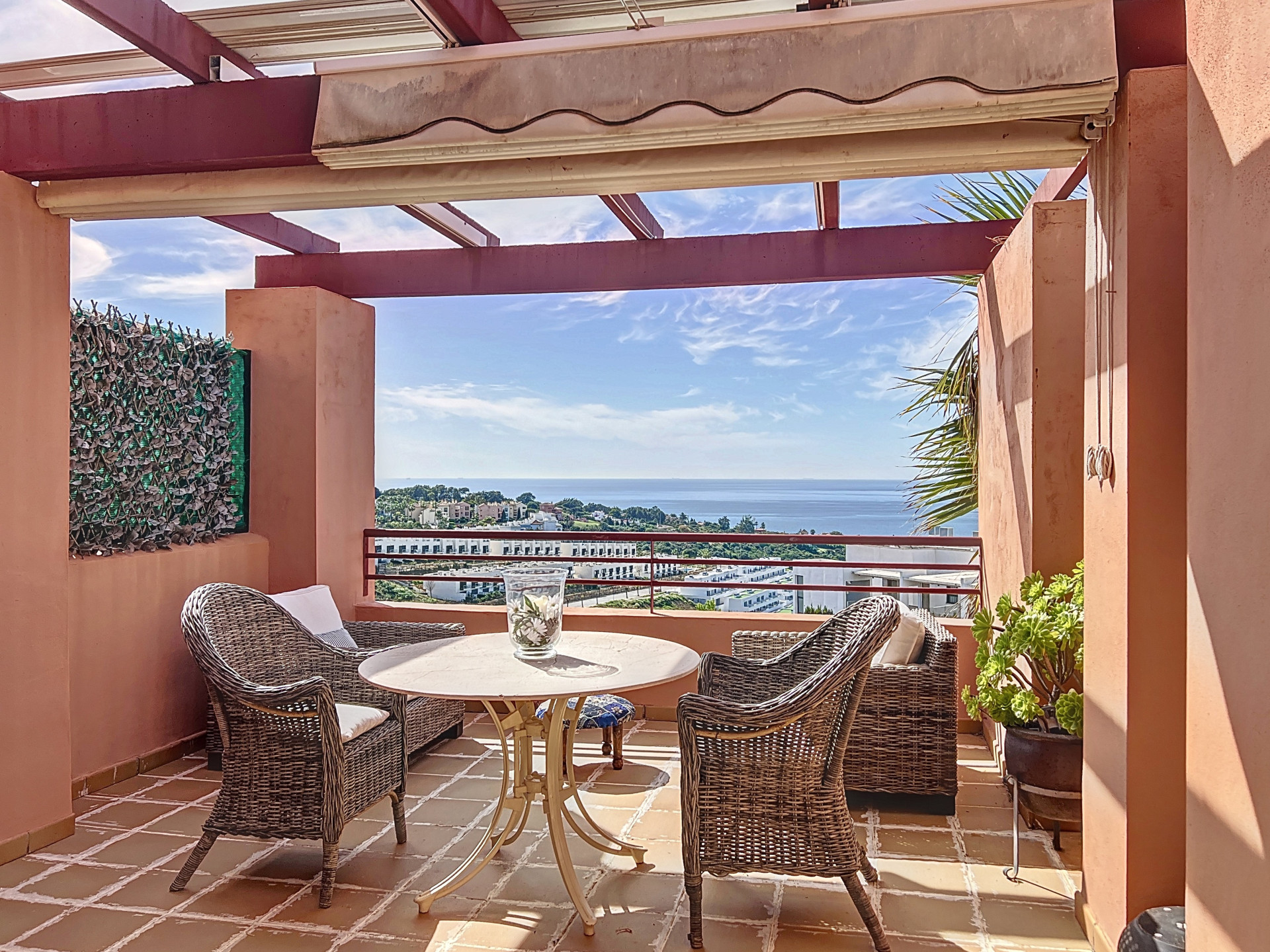 SEAVIEW 2bed Apartment in the prestigue Bahia de las Rocas