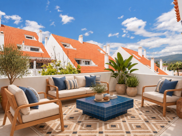 Spacious Renovated Apartment in La Maestranza – 3 Bedrooms, Private Garage & 24h Security in Nueva Andalucía