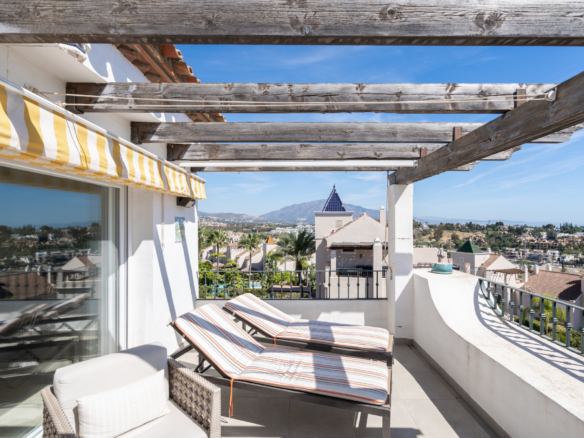 Stunning 3-Bedroom Penthouse with Sea & Mountain Views