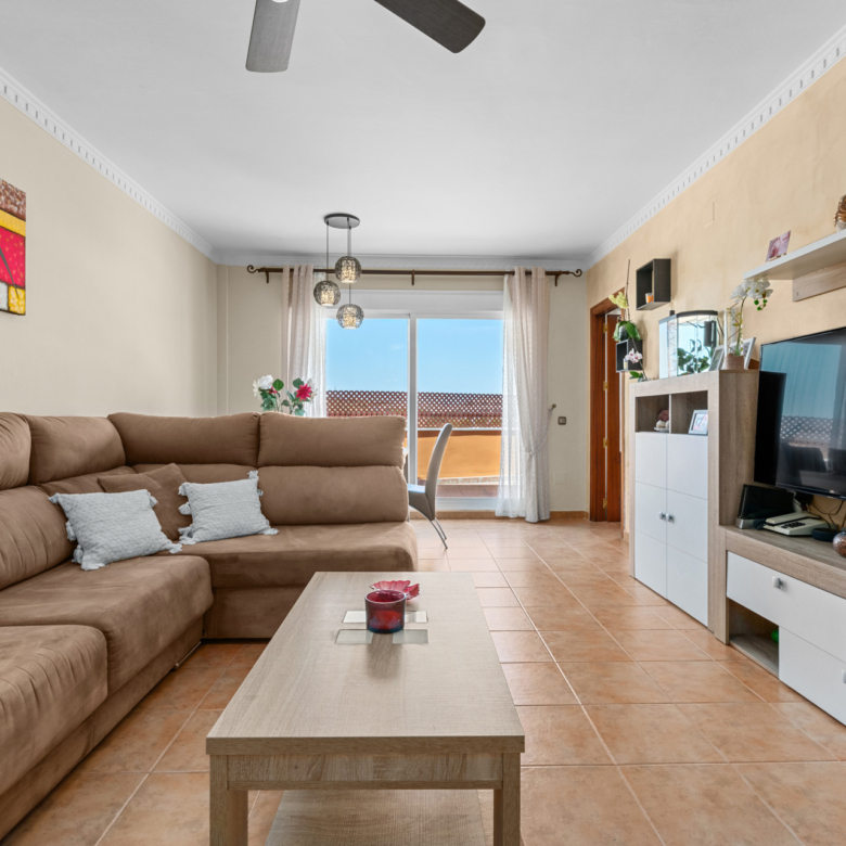 Stunning Penthouse in Estepona Center
