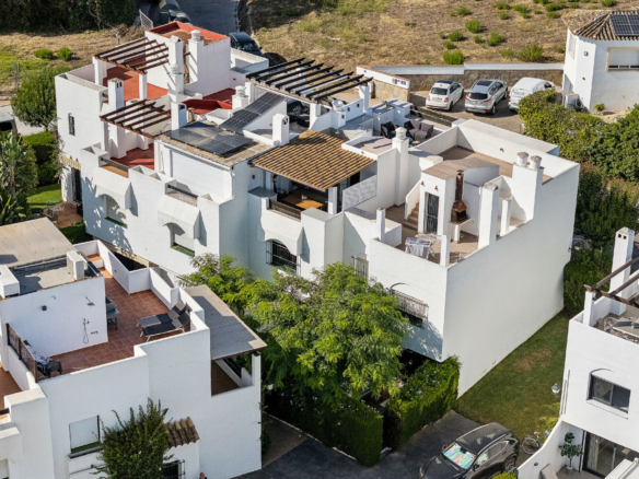 Townhouse in Guadalvillas,  San Pedro de Alcantara