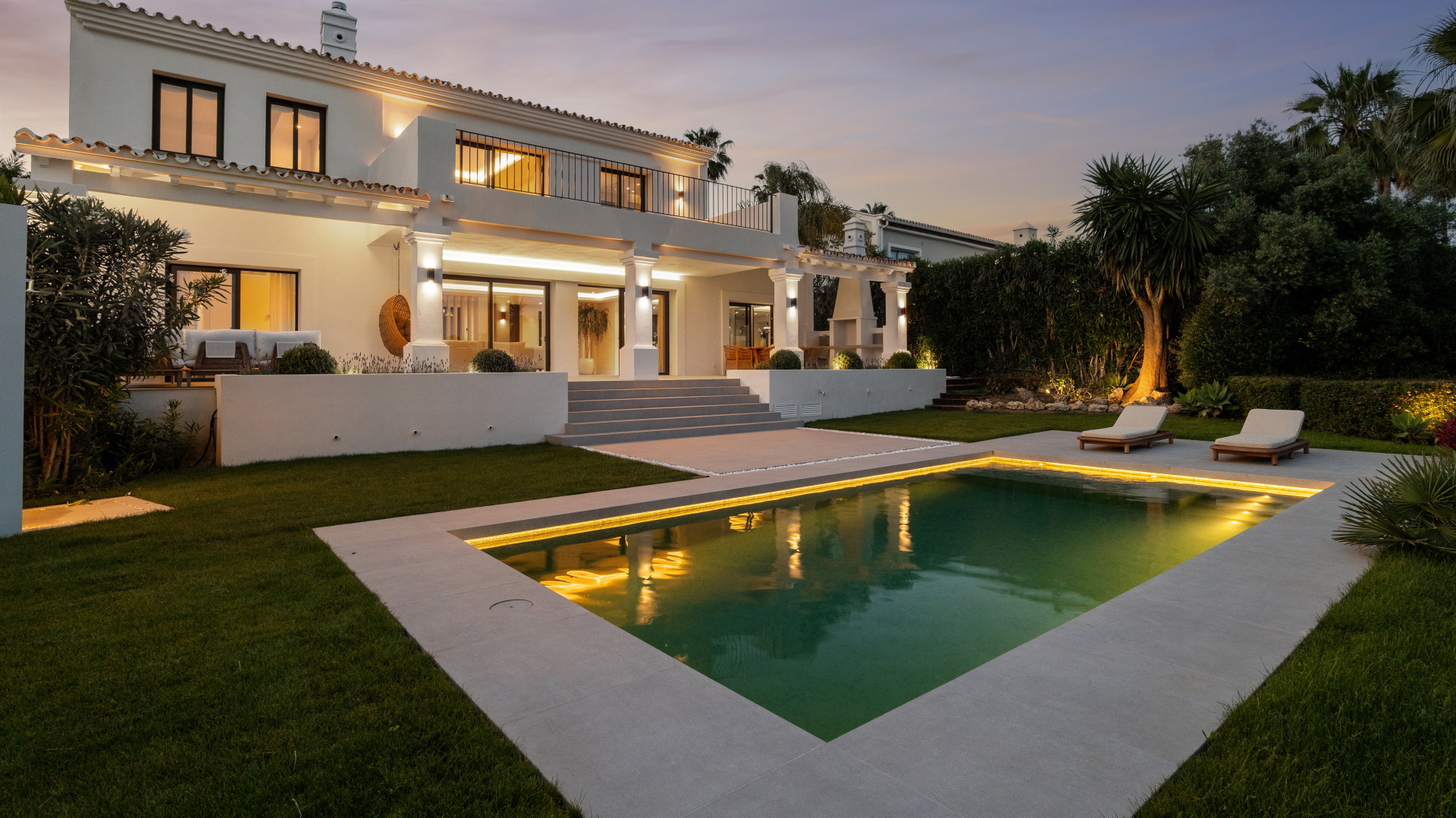 Welcome to Villa Rosalia — Refined Luxury with Stunning Seaviews in Nueva Andalucía, Marbella