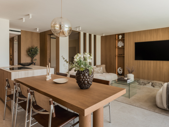 Wonderful newly reformed apartment in the heart of Aloha
