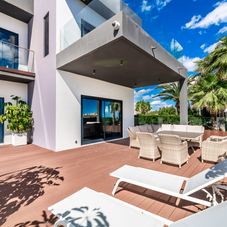 Краткосрочен наем - Exclusive Villa with Heated Pool and Hamam
